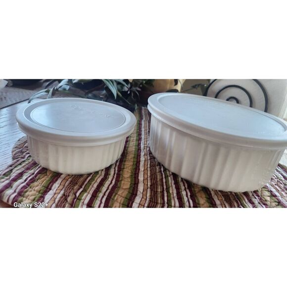 CorningWare French White Stoneware, set of casserole dishes with plastic kids - Picture 2 of 8